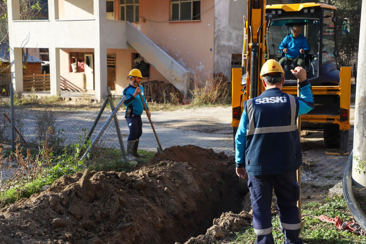 Güçlü altyapı o mahalleye kesintisiz içme suyu ulaştıracak - Sayfa 1