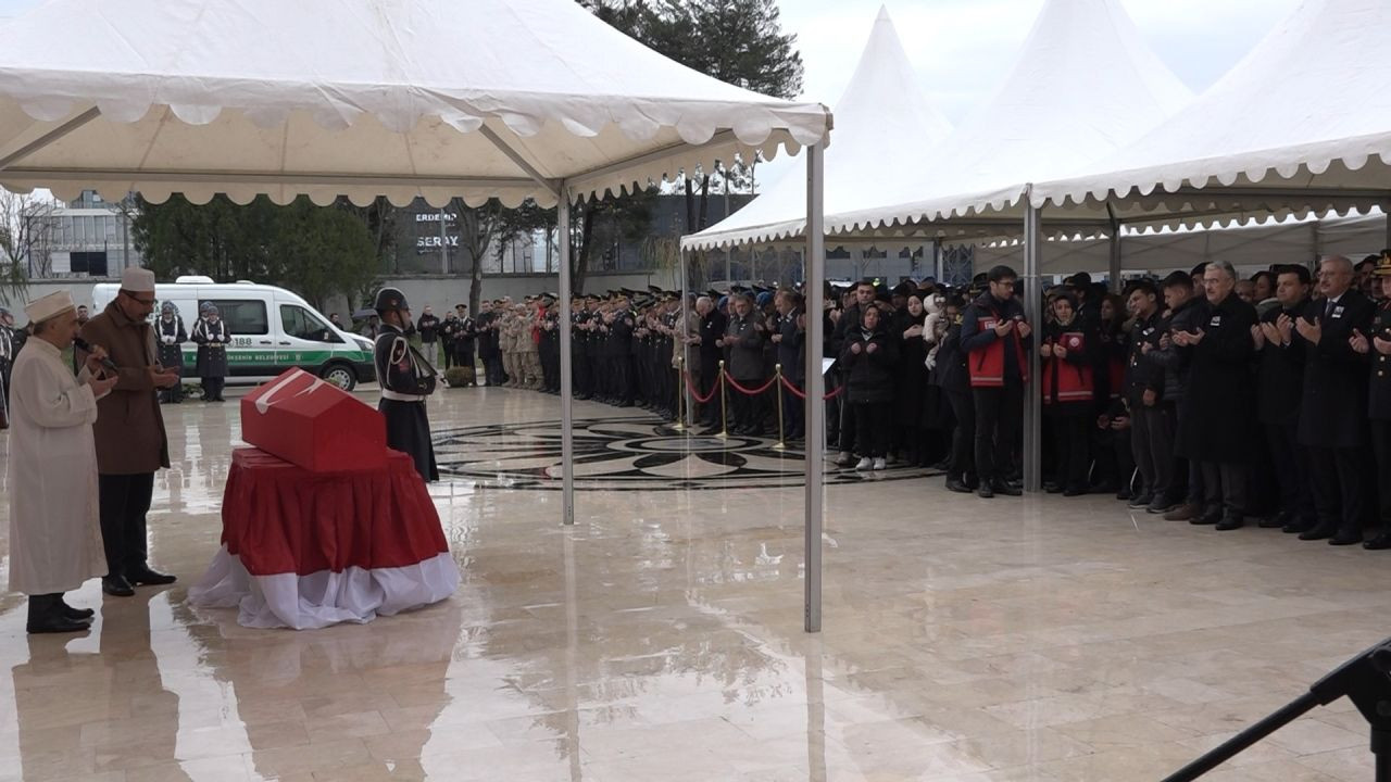 Bursa'da Kanlı Duruşmada Yaralanan Uzman Çavuş Şehit Oldu! - Sayfa 6