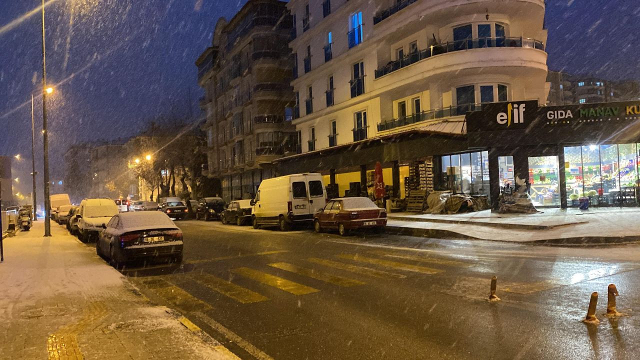 Çankırı’da Kar Sevinci: Vatandaşlar Lapa Lapa Yağan Karda Eğlendi - Sayfa 2