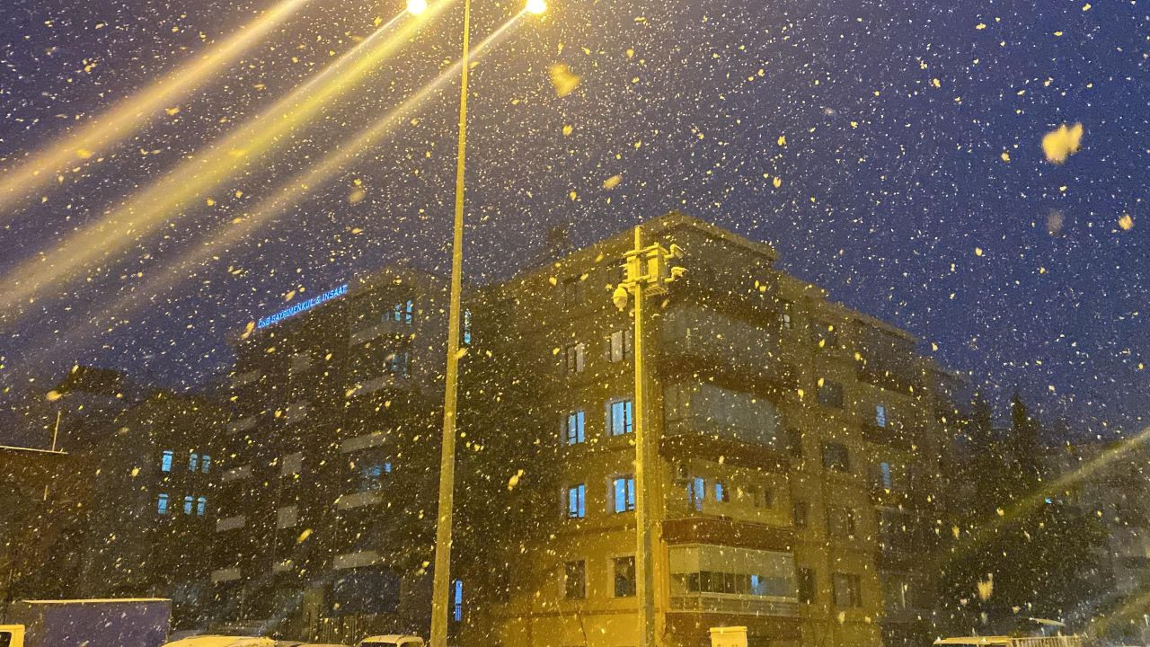 Çankırı’da Kar Sevinci: Vatandaşlar Lapa Lapa Yağan Karda Eğlendi - Sayfa 4