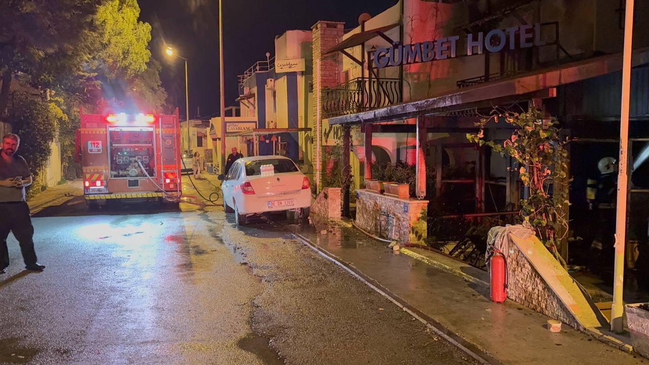 Bodrum'da Otel Yangını Korkuttu: Resepsiyon Küle Döndü - Sayfa 4