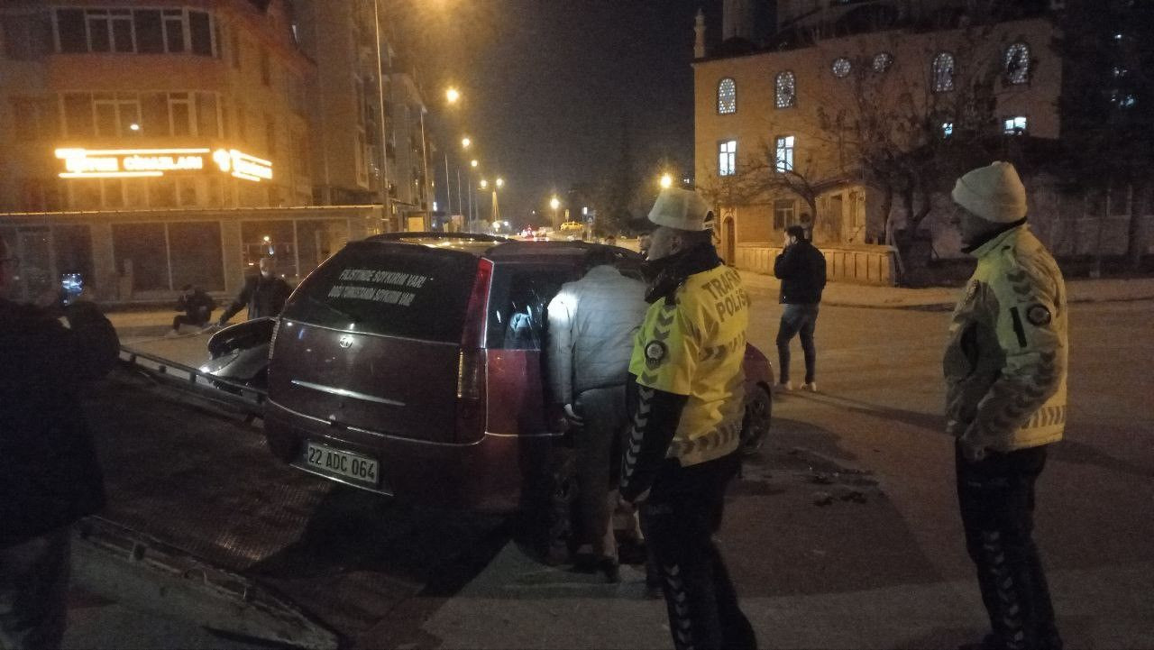 Edirne'de Yan Yatan Otomobil İçin Seferberlik: Büyük Tedbir Alındı - Sayfa 3