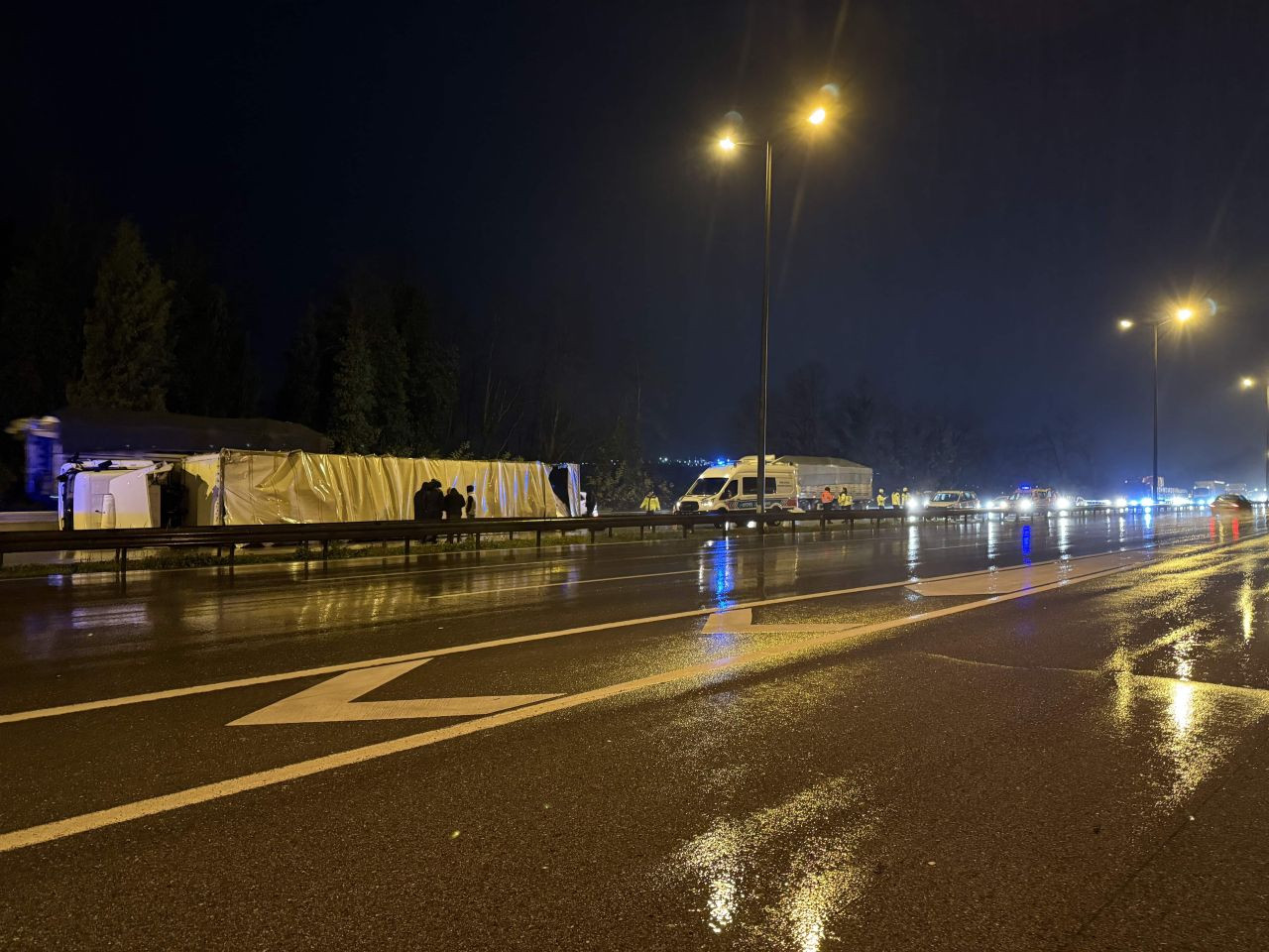 Anadolu Otoyolu'nda Tır Devrildi, Trafik Felç Oldu - Sayfa 5