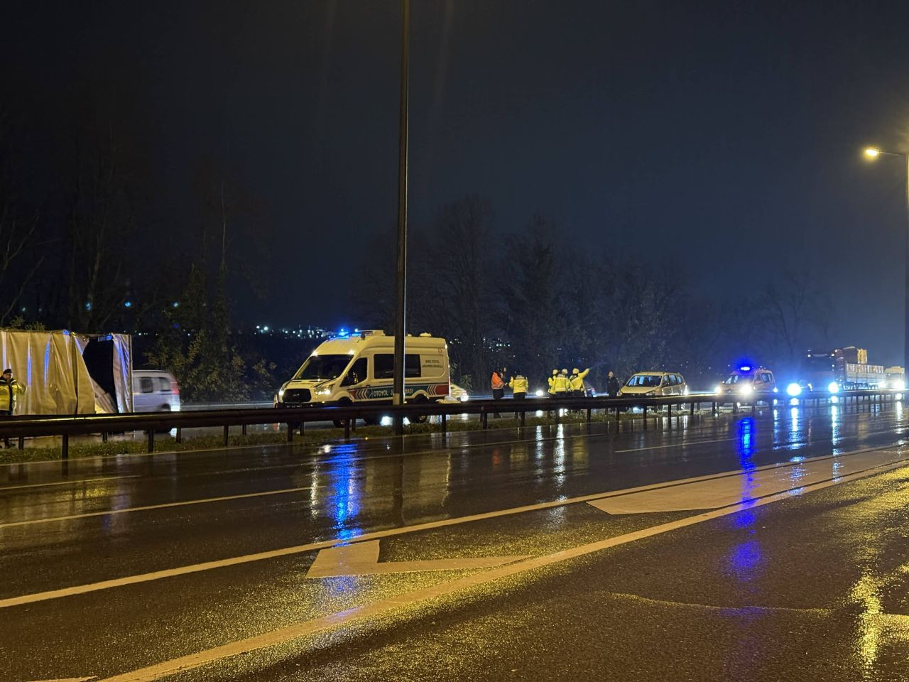 Anadolu Otoyolu'nda Tır Devrildi, Trafik Felç Oldu - Sayfa 2