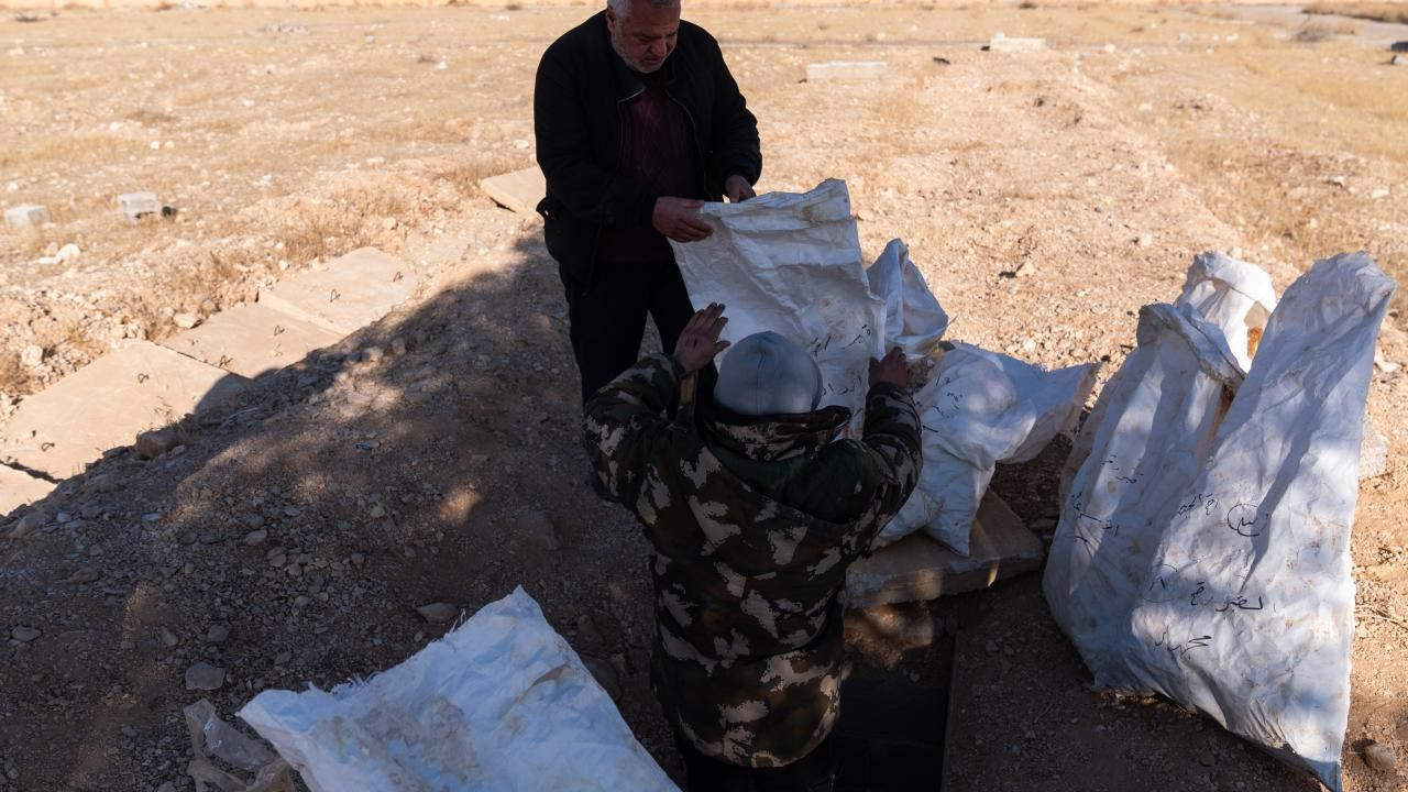 Şam'da Yeni Toplu Mezarlık Bulundu: Sednaya ve Diğer Cezaevlerinin Kurbanları - Sayfa 4