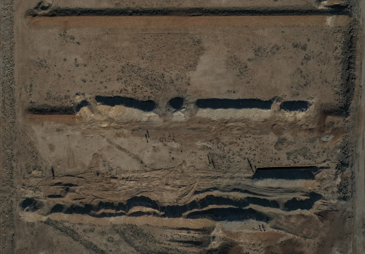 Şam’da 75 Bin Kişilik Toplu Mezar: İnsanları canlı canlı yakıp... - Sayfa 1