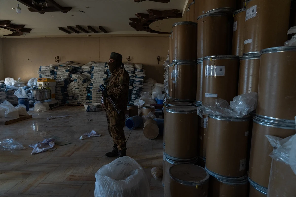 Esad'ın Uyuşturucu İmalathaneleri: Sivillere Ait Villalar Üretim Merkezine Dönüştürüldü - Sayfa 3