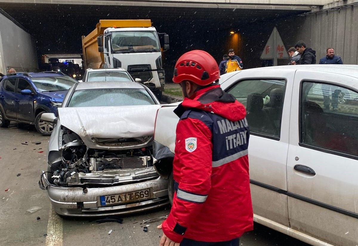 Malatya’da Zincirleme Trafik Kazası: 6 Kişi Yaralandı - Sayfa 3