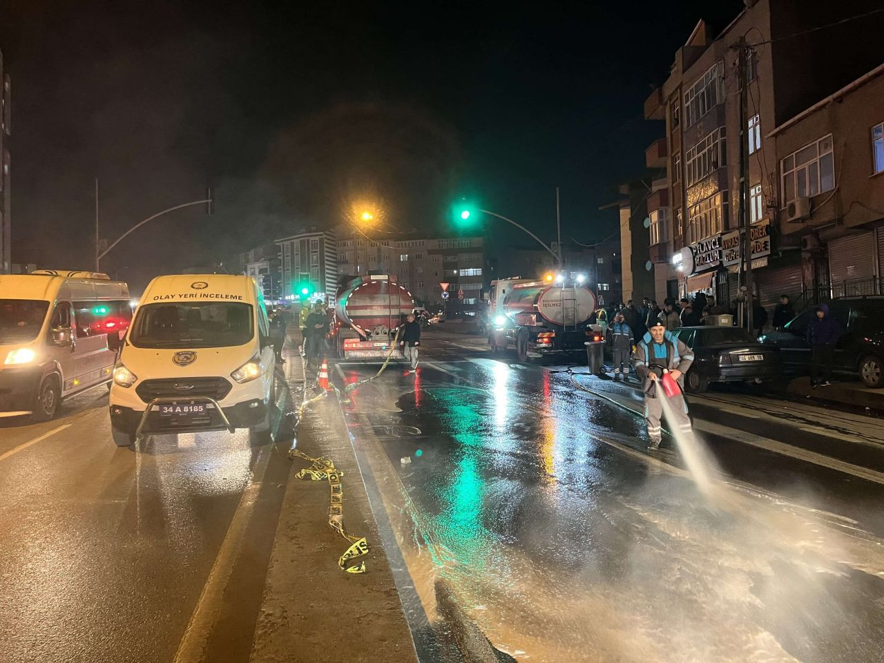 Gaziosmanpaşa’da Feci Kaza: Tankerin Altında Kalan 15 Yaşındaki Kız Hayatını Kaybetti - Sayfa 3