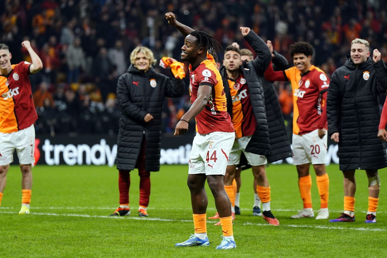 Michy Batshuayi’den Galatasaray Taraftarına Coşkulu 3’lü - Sayfa 5