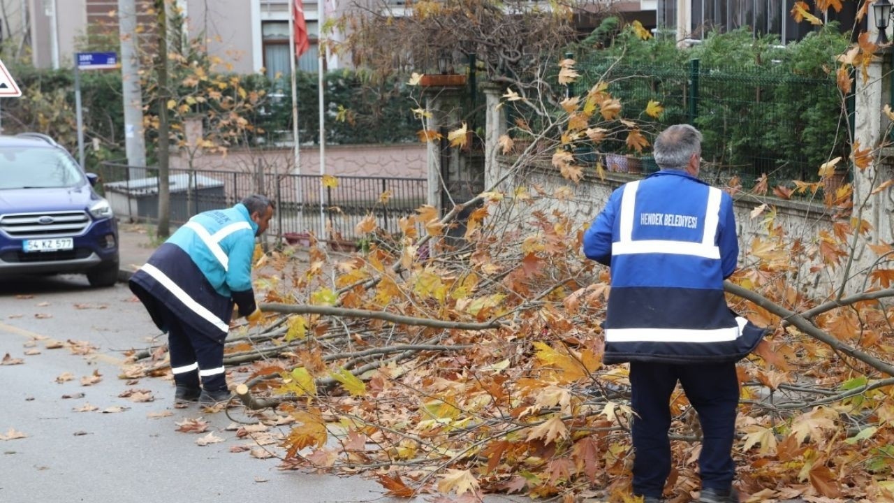 Hendek'te çalışmalar hız kesmeden devam ediyor