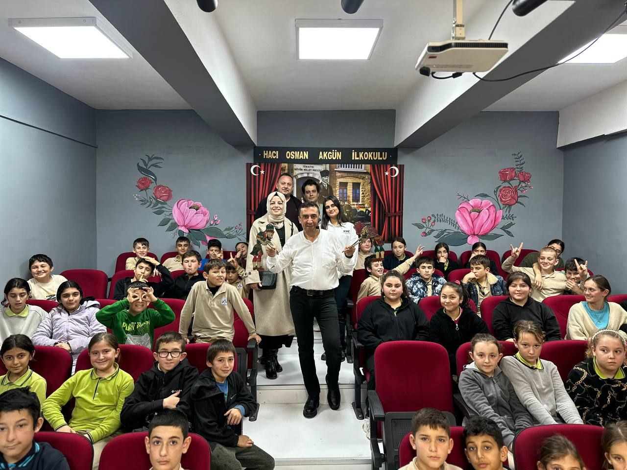 Büyükşehir’in “Bir Hikâye, Bin Neşe” Projesi Hendek’te Miniklerle Buluştu - Sayfa 3