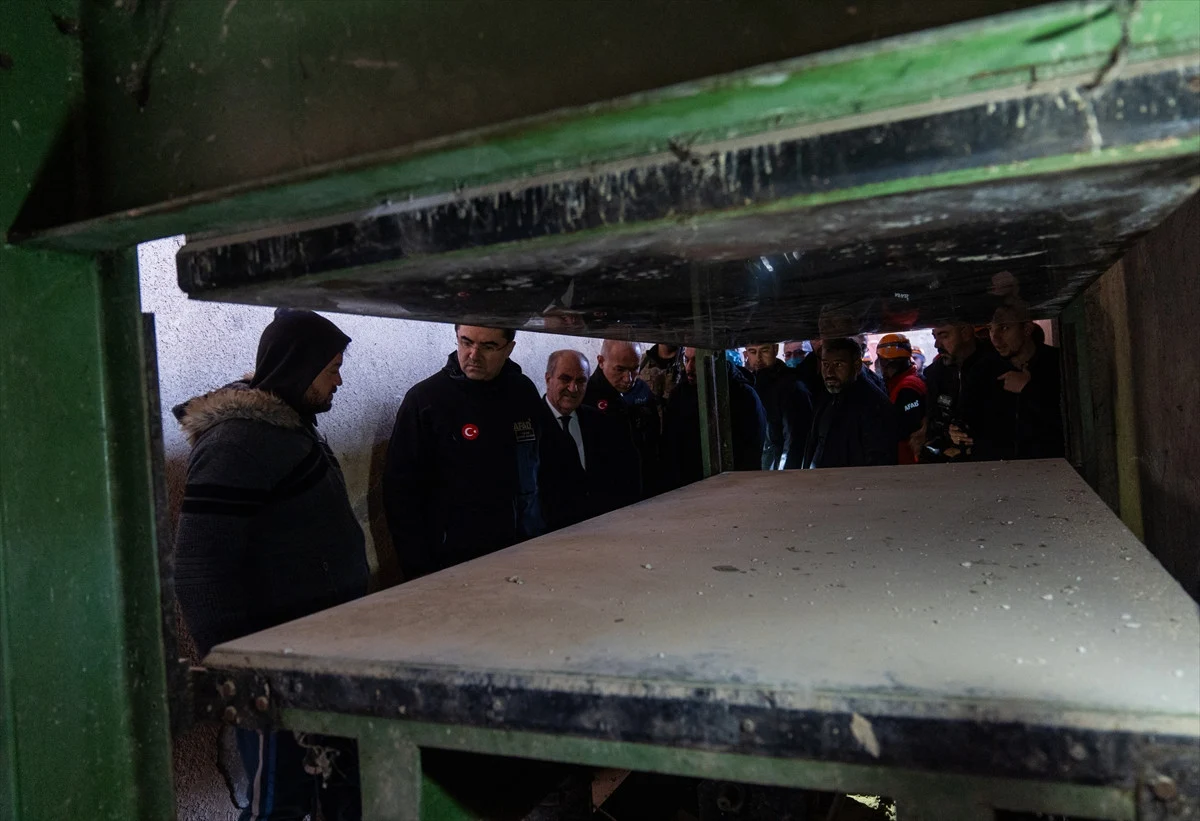 Sednaya Hapishanesi'nde Umut Arayışı: AFAD Çalışmalara Başladı - Sayfa 1