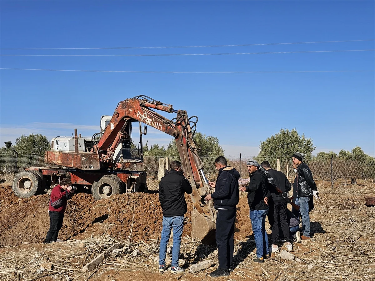 Şam’ın Dışındaki 100 Bin Kişilik Toplu Mezar Ortaya Çıktı: “Cesetler Sığdırılmak İçin Ezildi” - Sayfa 4