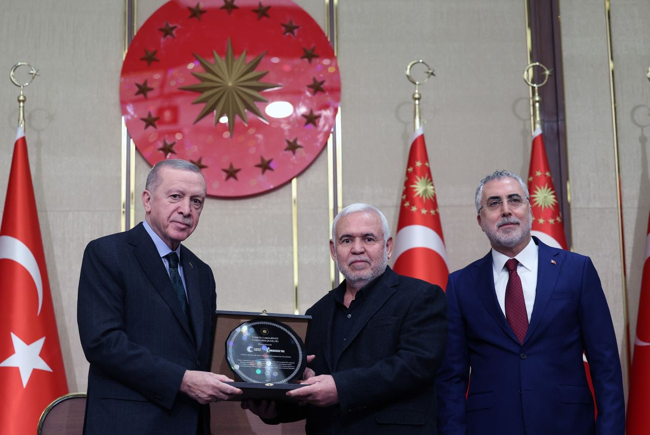 Cumhurbaşkanı Erdoğan: “Emeklilerimizi desteklemeyi sürdüreceğiz” - Sayfa 6