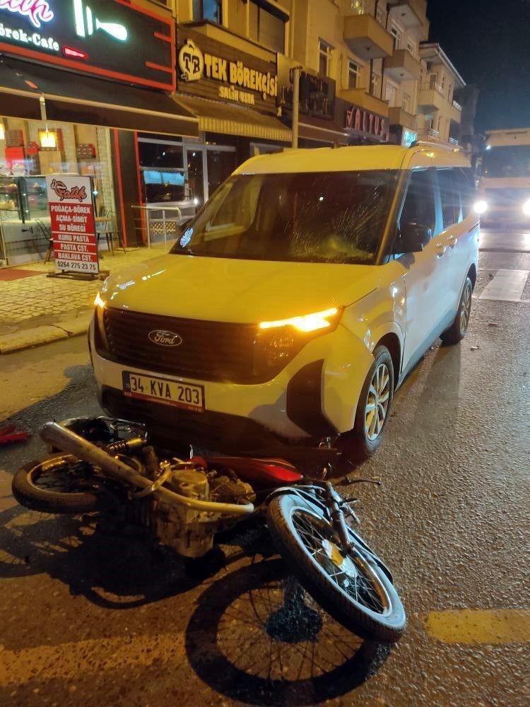 Sakarya'da polisten kaçarken kaza yaptılar - Sayfa 1