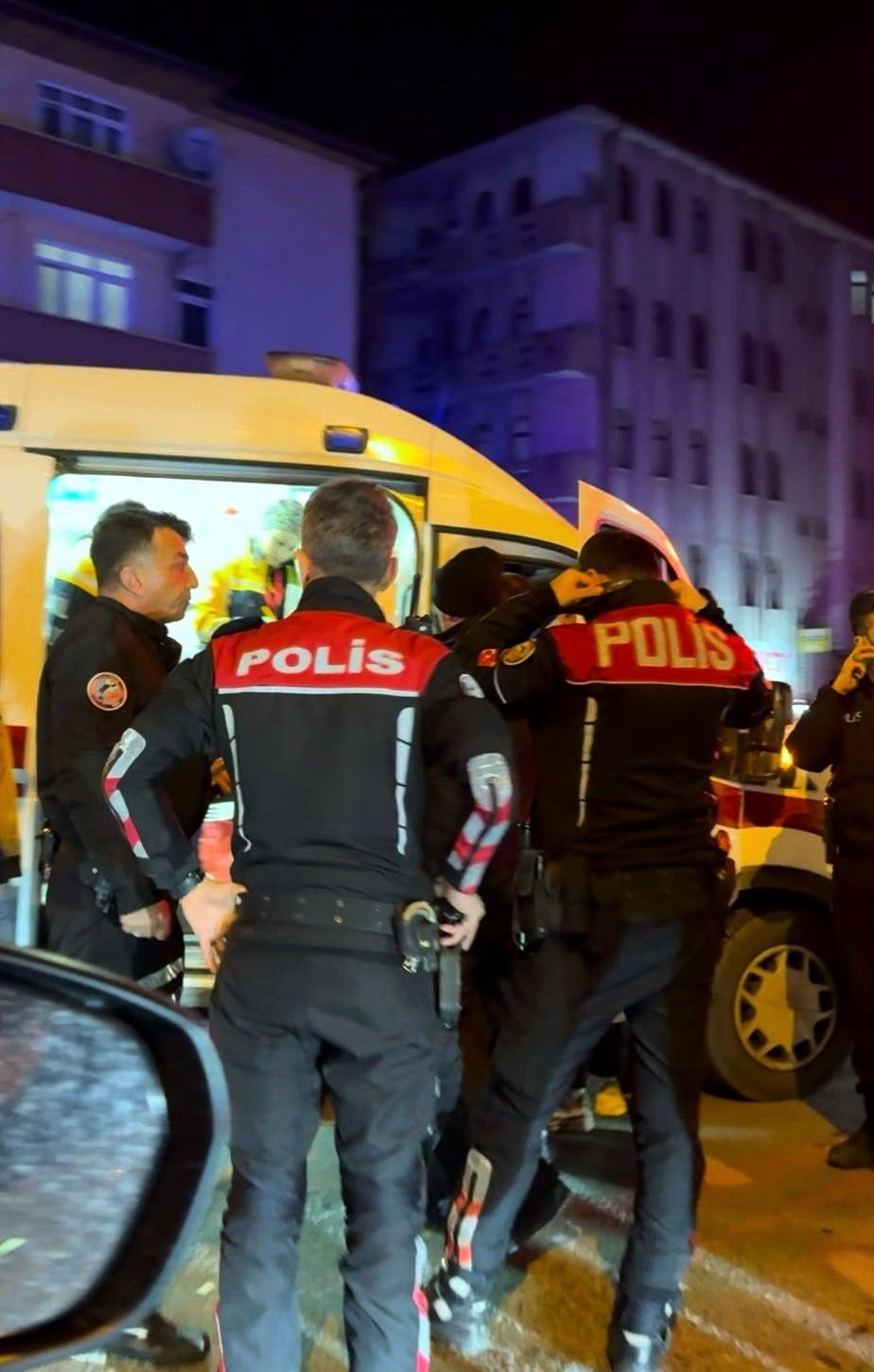 Sakarya'da polisten kaçarken kaza yaptılar - Sayfa 2