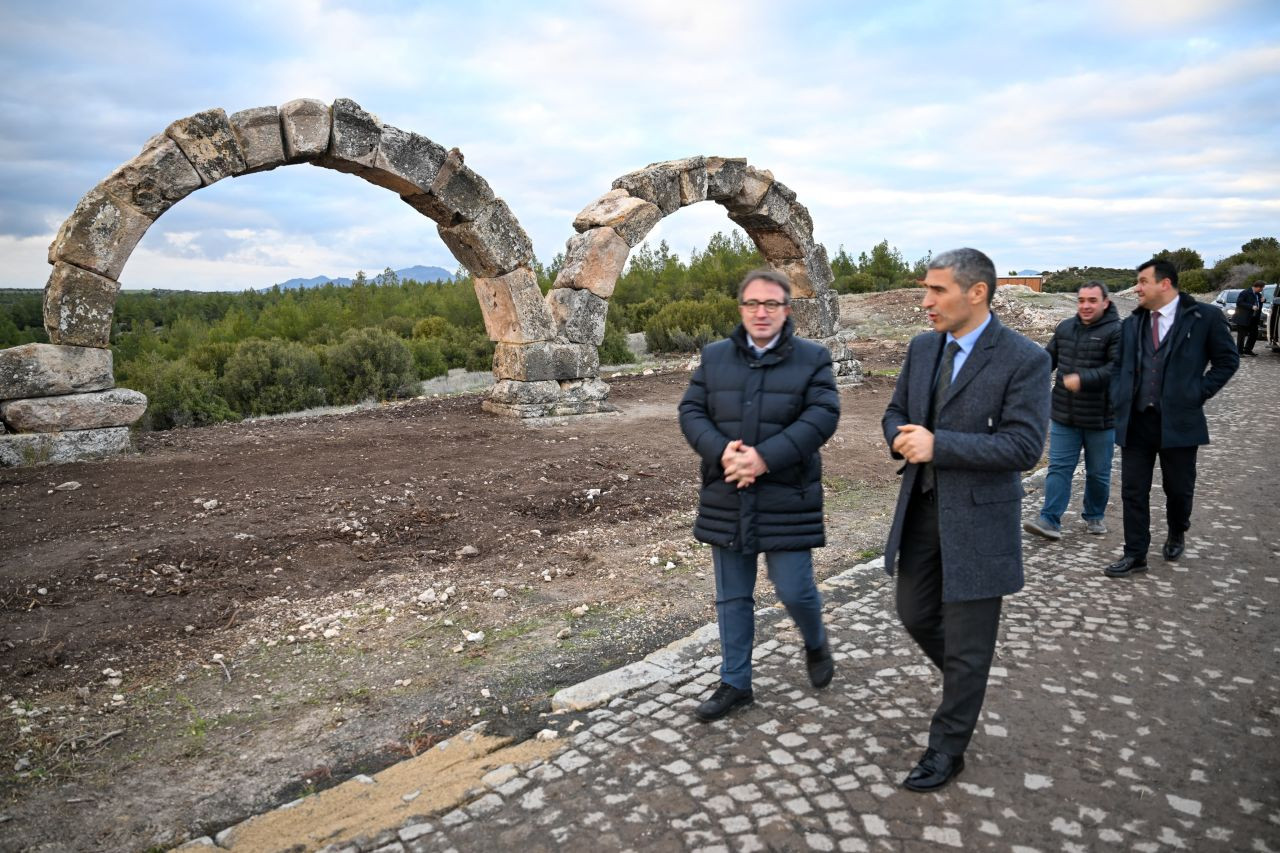 Uşak Blaundus Antik Kenti'nde 5 Su Kemeri Ayağa Kaldırıldı - Sayfa 4