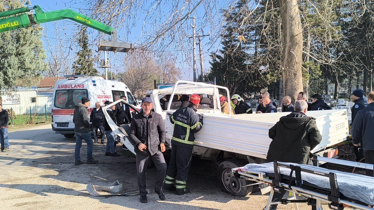 Bursa İnegöl'de kaza: 3 yaralı - Sayfa 3