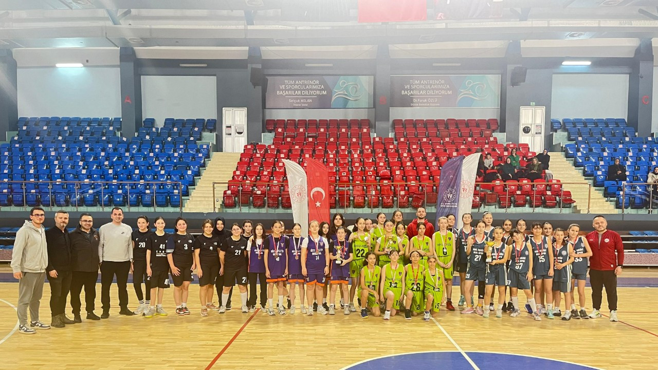 Yerel lig basketbol müsabakaları tamamlandı