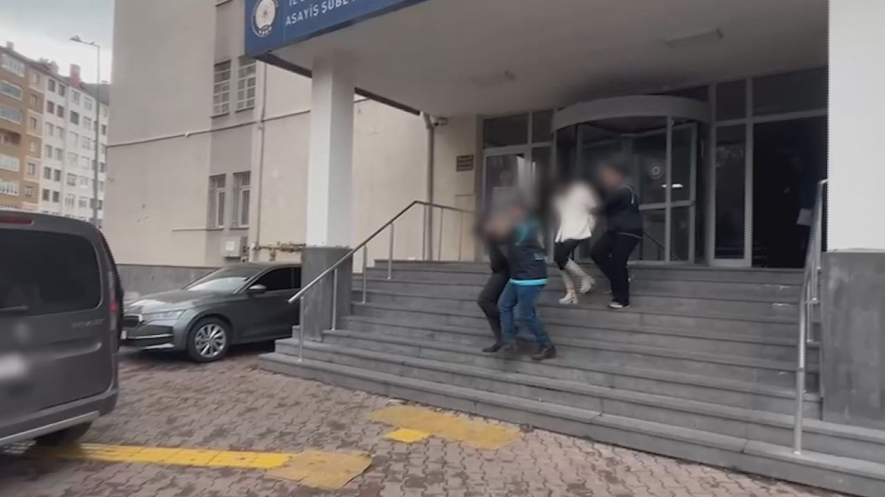 Kayseri’de İnternet Bankacılığı Hırsızları Yakalandı - Sayfa 2