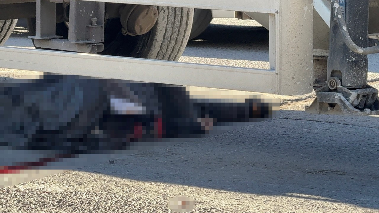 Arnavutköy’de Yaşlı Adam Tankerin Altında Kalarak Hayatını Kaybetti