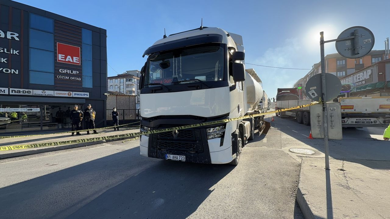 Arnavutköy’de Yaşlı Adam Tankerin Altında Kalarak Hayatını Kaybetti - Sayfa 4