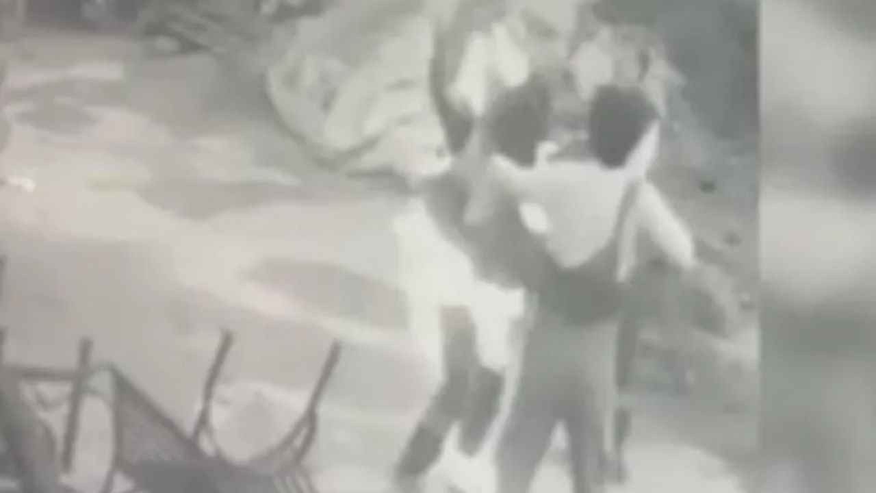 Ateşe Tiner Döken İşçi Feci Şekilde Yandı