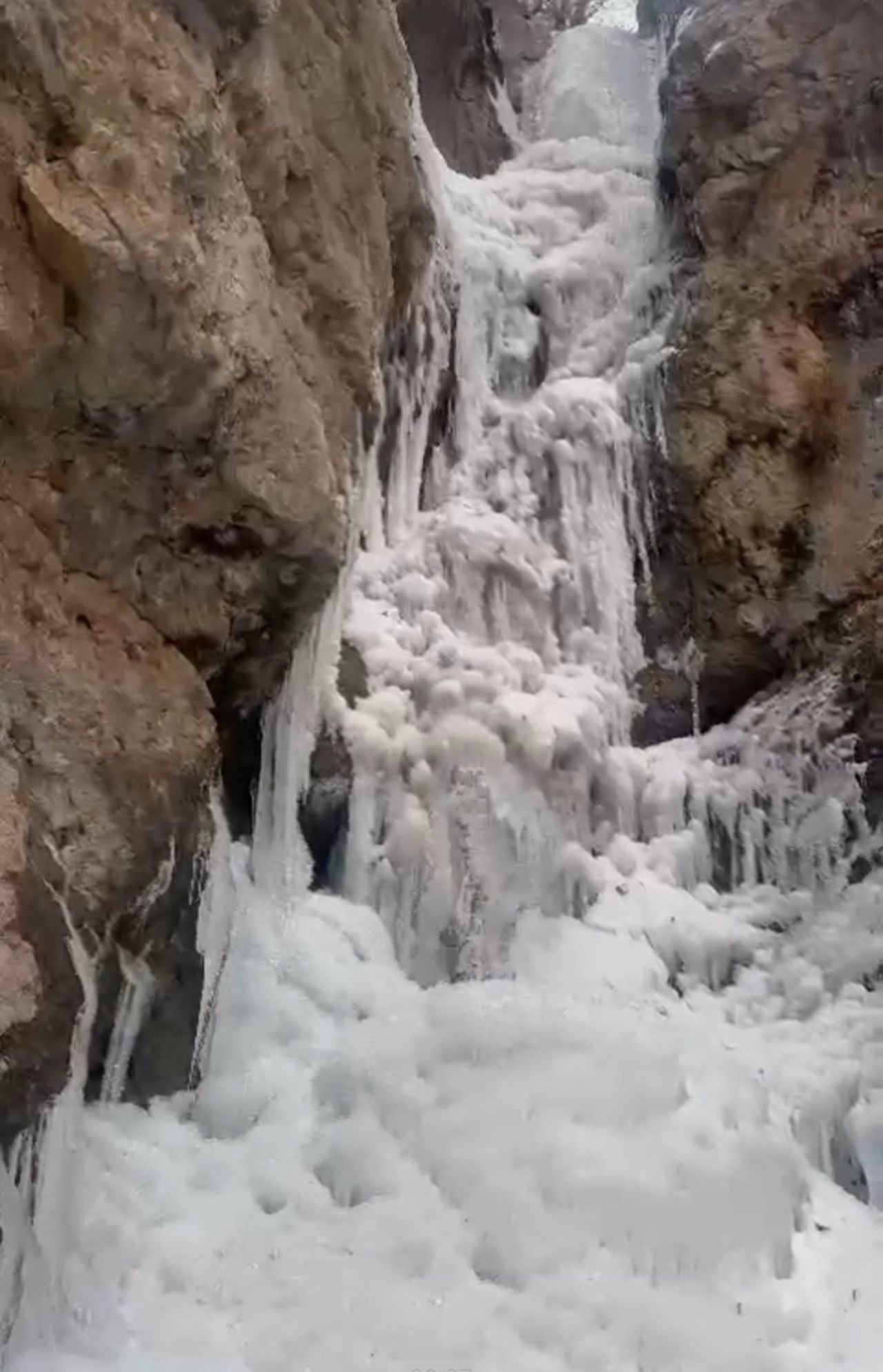 Hakkari'nin Saklı Cenneti Kar Ve Buzla Kaplandı - Sayfa 3