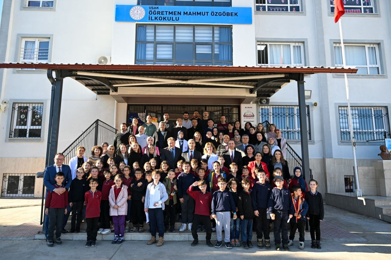 Uşak Valisi Naci Aktaş Öğrencilerle Bir Araya Geldi - Sayfa 2
