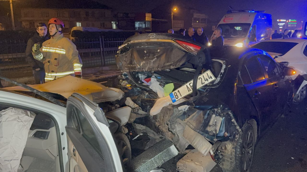 Araçta Bayılan Sürücü Zincirleme Kazaya Yol Açtı: 3 Yaralı - Sayfa 6