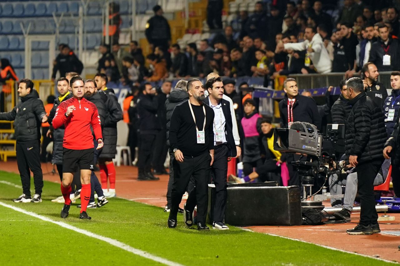 Eyüpspor: 1 - Fenerbahçe: 1 (İlk Yarı) - Sayfa 4