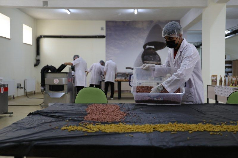 Kullanım Dışı Gıdalar, Öğrencilerin Ellerinde Mamaya Dönüştü - Sayfa 10