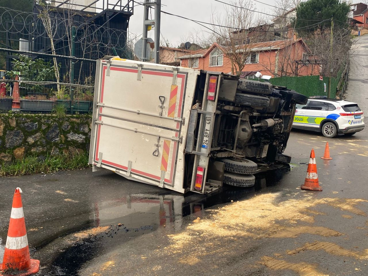 Beykoz'da Kamyon Devrildi: 2 Yaralı - Sayfa 5