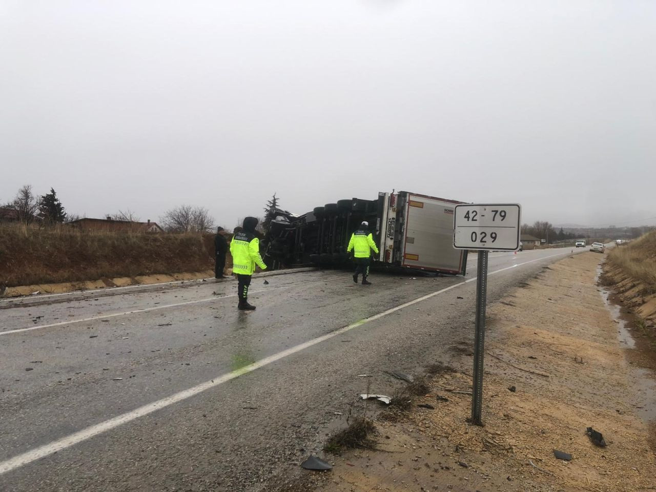 Konya'da 0tomobil İle Tır Çarpıştı: 2 Yaralı - Sayfa 3