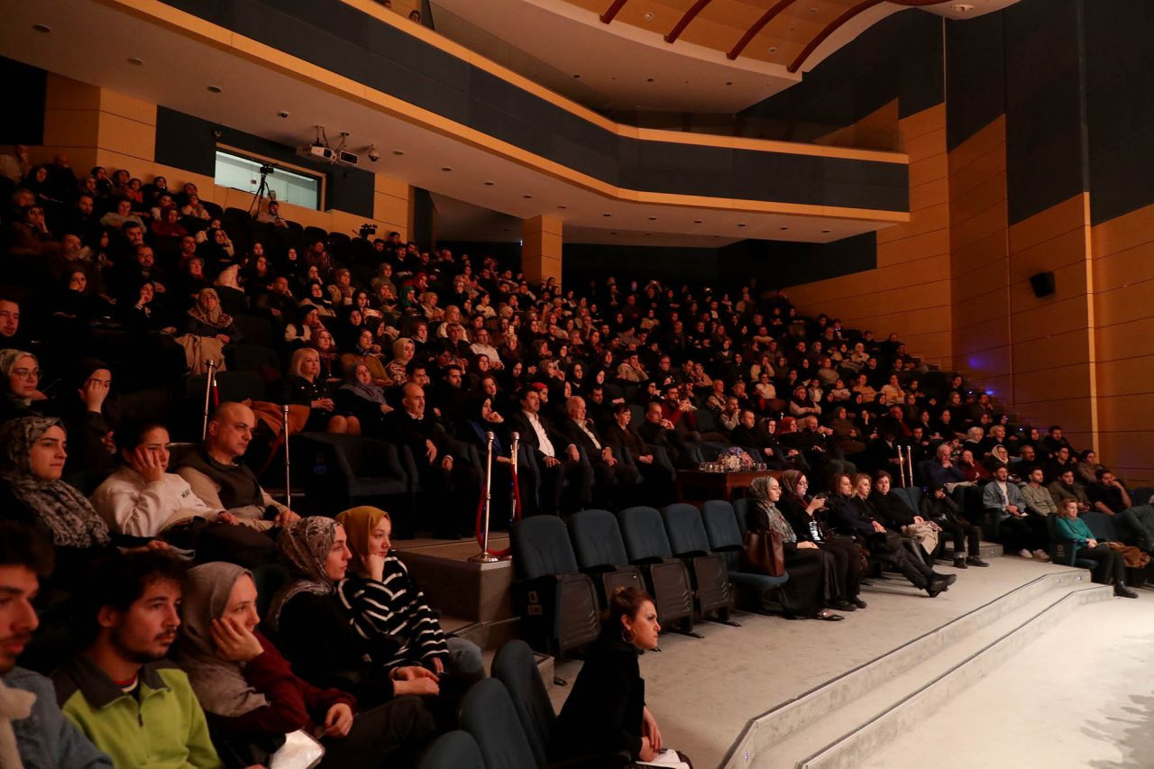 Büyükşehir Belediyesi'nden Mevlana'ya Anlamlı Vefa: 751. Vuslat Yıl Dönümünde 'Bayati Mevlevi Ayin-i Şerifi' Etkinliği! - Sayfa 9