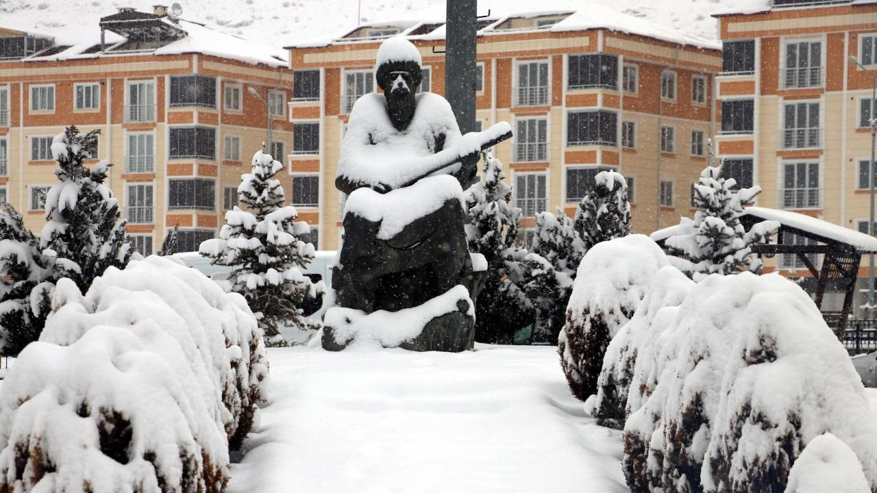 Türkiye'yi Soğuk ve Yağışlı Hava Vuracak: Fırtına, Çığ ve Sağanak Alarmı Verildi! - Sayfa 8