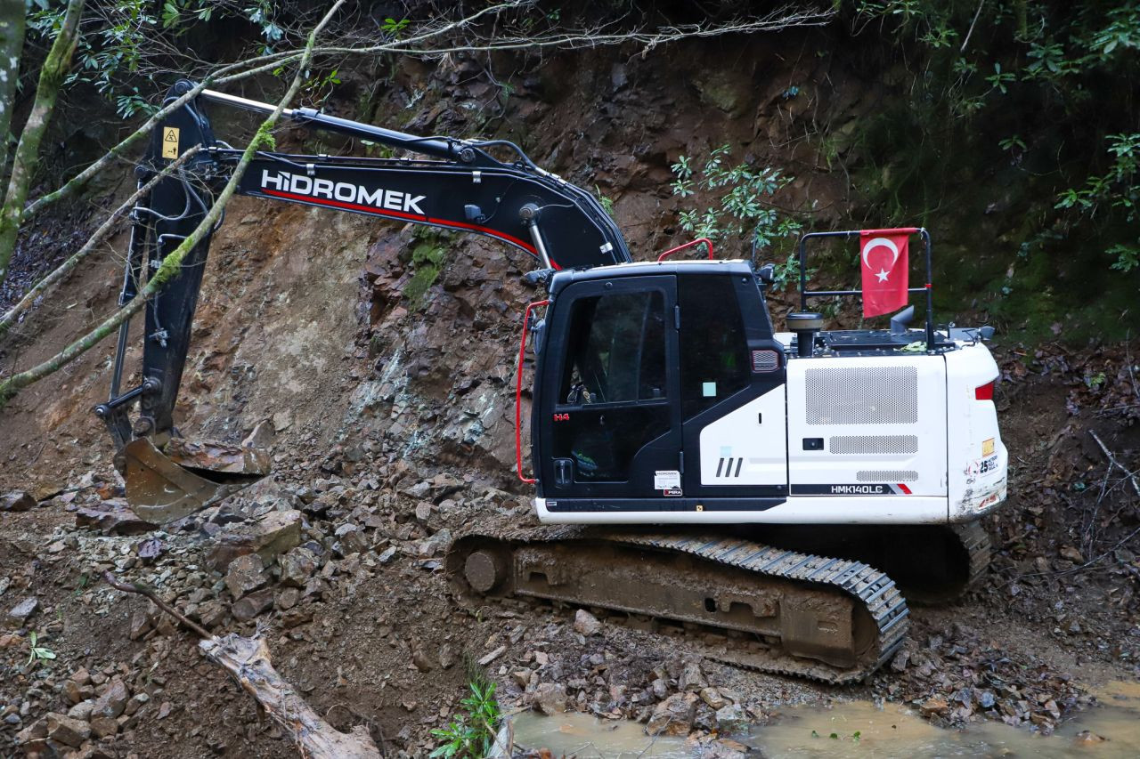 SASKİ’den Hendek’e Dev Yatırım: Yaz Aylarında Su Sorununa Çözüm İçin 1200 Metrelik Yeni Hat! - Sayfa 6