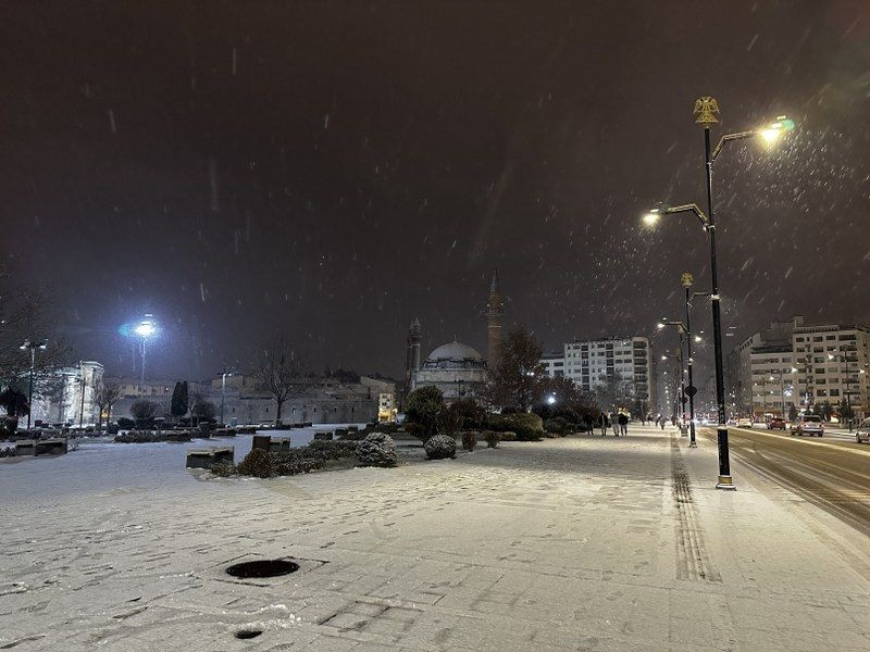 En Uzun Gecede Masalsı Görüntüler: Sivas Beyaza Büründü - Sayfa 7