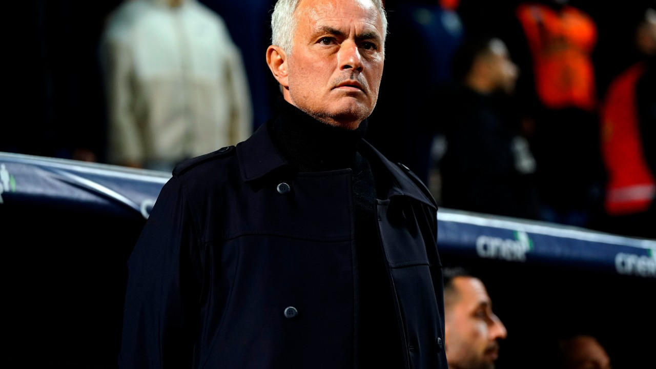 Fenerbahçe Teknik Direktörü Jose Mourinho Ameliyat Olacak!