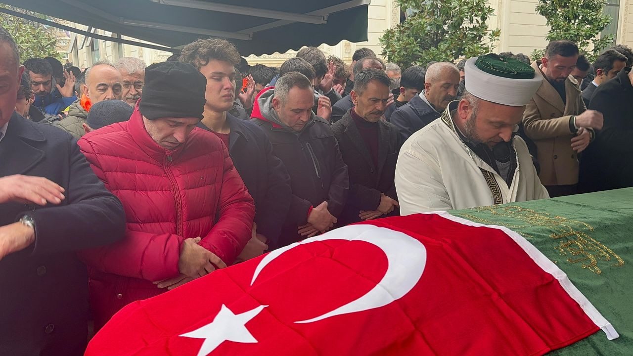 Çığ Altında İkizini Kaybeden Milli Judocu, Tabutun Yanından Ayrılmadı - Sayfa 5