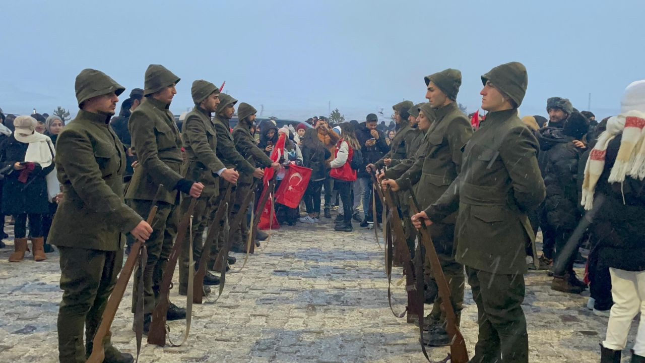 Sarıkamış Şehitleri İçin Sıfırın Altında Saygı Nöbeti - Sayfa 2