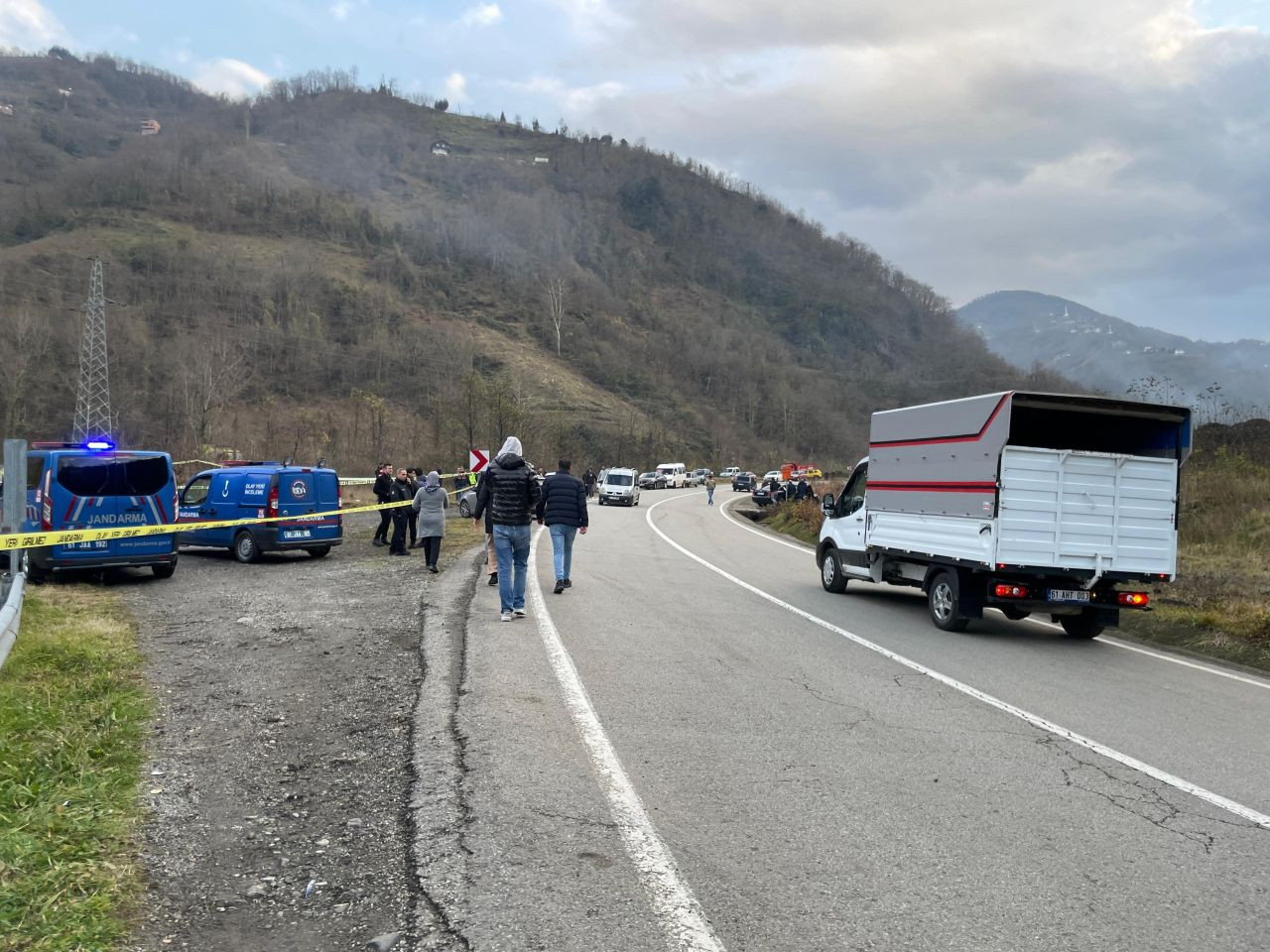 Trabzon’da Dereye Uçan Otomobilde 19 Yaşındaki Sürücü Hayatını Kaybetti - Sayfa 4