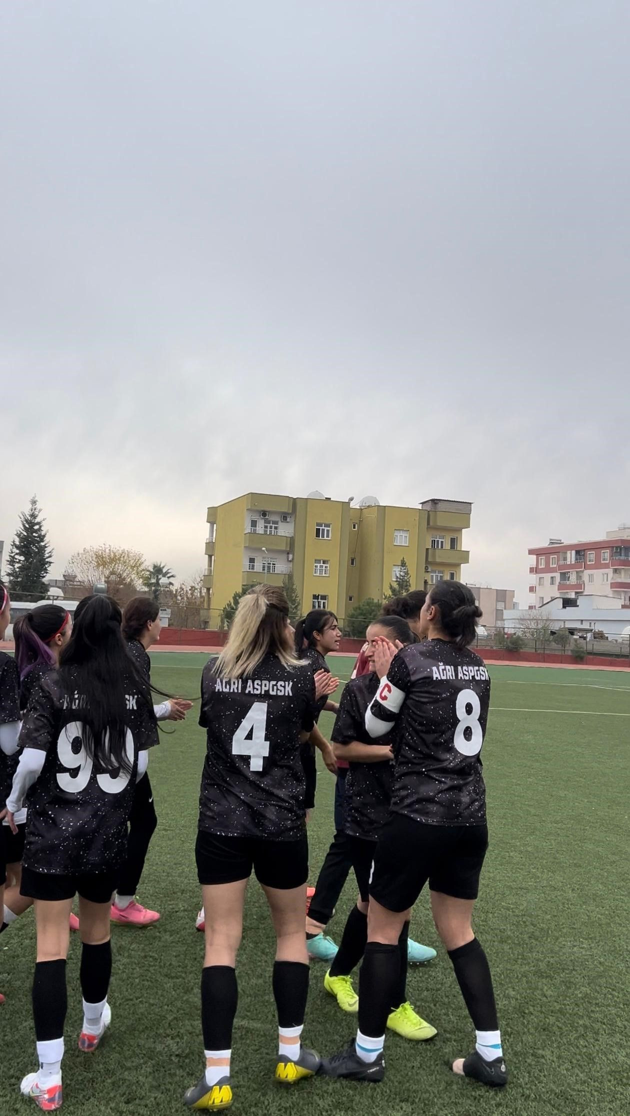 Ağrı Kadın Futbol Takımı, Silopi Deplasmanından Lider Döndü - Sayfa 4