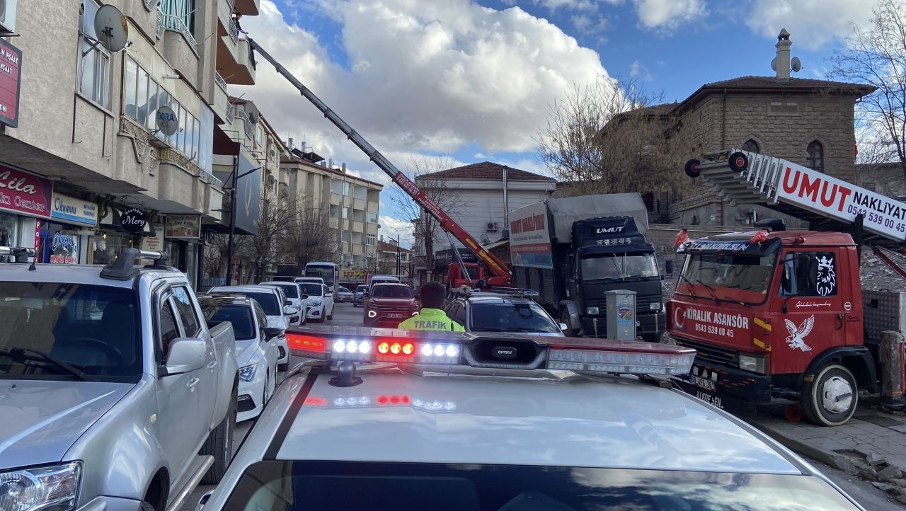 Aksaray’da Mobil Asansörle Tehlikeli Taşıma: Yürekler Ağza Geldi - Sayfa 5