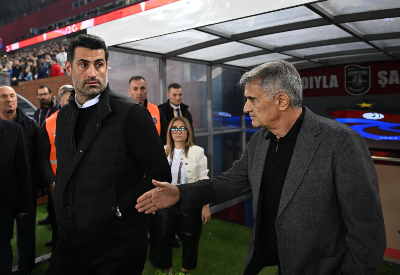 Volkan Demirel, Şenol Güneş'in Elini Sıkmadı - Sayfa 1