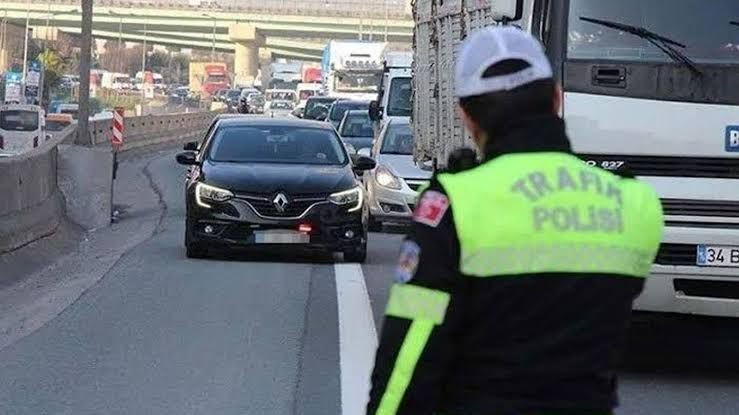 Trafik Polislerinden Sıkı Denetim! Yılbaşından Bu Yana 11 Bin 591 Çakar Sürücüsüne İşlem Yapıldı - Sayfa 4