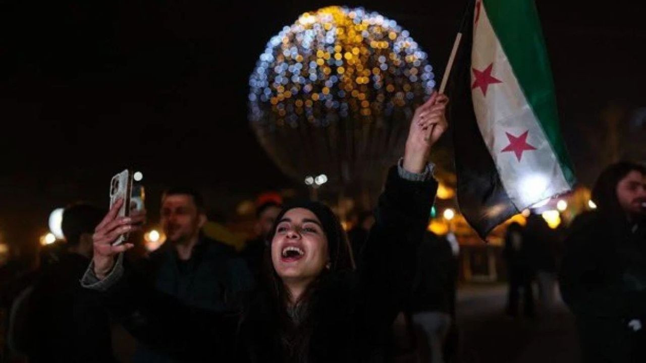 Şam'da Yılbaşı Coşkusu: Yeni Yıla Umutlarla Hazırlık