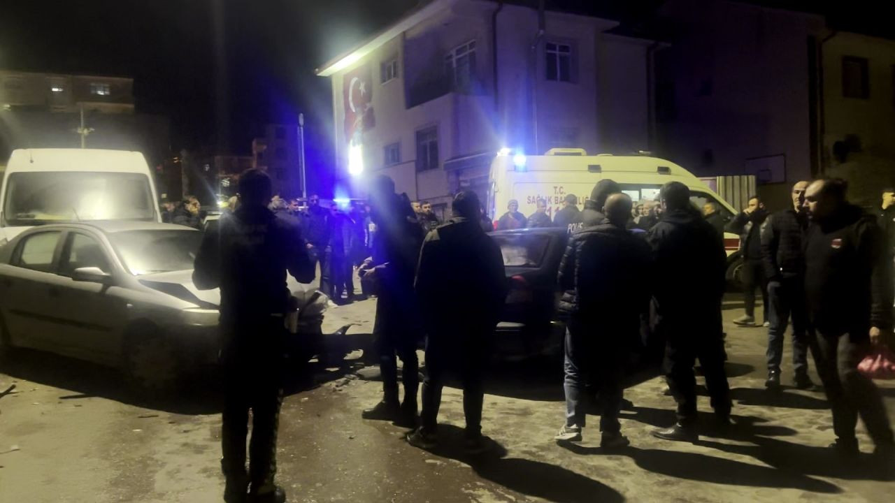 Kaynarca’da Zincirleme Kaza: Otomobil 4 Araca Çarptı, 1 Yaralı - Sayfa 3