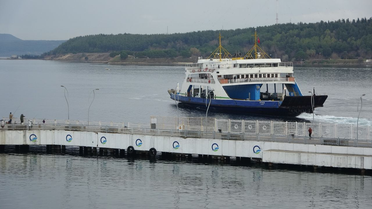 Gökçeada ve Bozcaada'ya bazı feribot seferleri iptal edildi - Sayfa 4